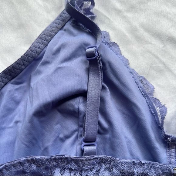Victoria’s Secret PINK - Light Purple Lace Bralette - Size Medium - Picture 4 of 8